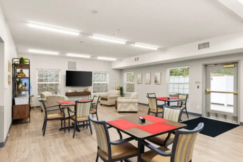 amber-int-28-compressed_Webpifier